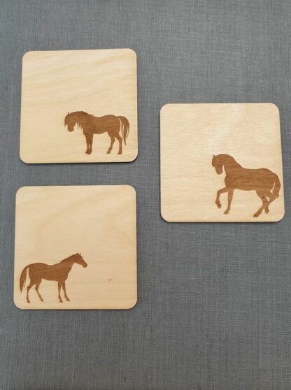 Onderleggers paarden